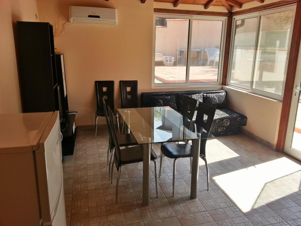 Guest House Zora Белоградчик Екстериор снимка