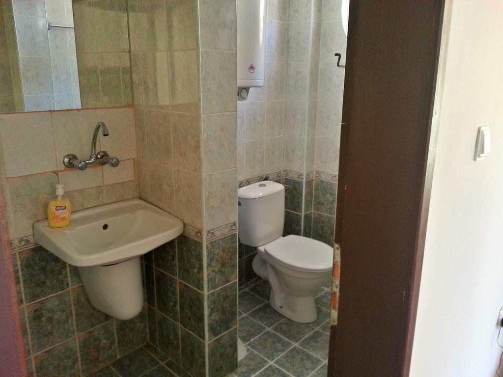 Guest House Zora Белоградчик Екстериор снимка