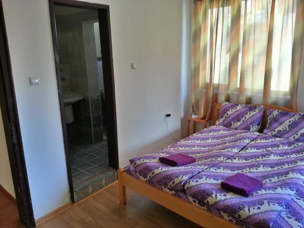 Guest House Zora Белоградчик Екстериор снимка